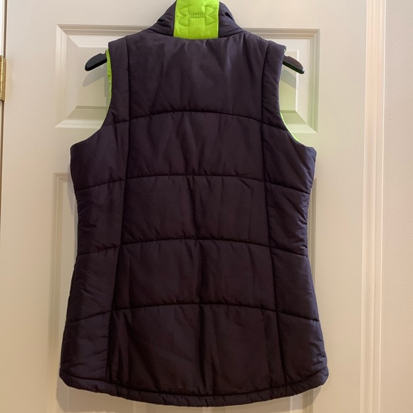 Under Armour Semi-fitted Vest - Picture 2 of 5